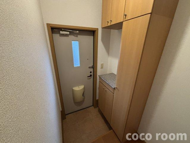 アルドール　Ⅱの玄関