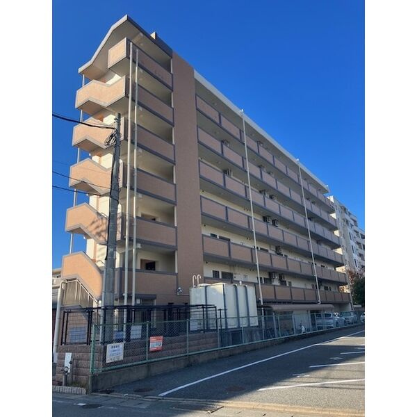 ファミーユ　シオハマの外観