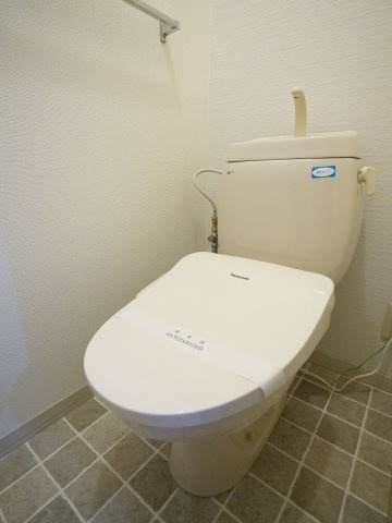 グリーンコート中島のトイレ|※写真は別の部屋のものです。