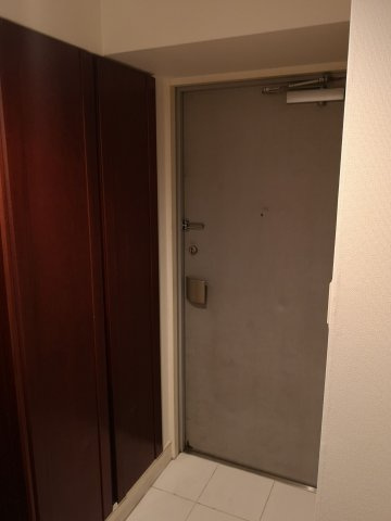 スリーアイランド今宿の玄関