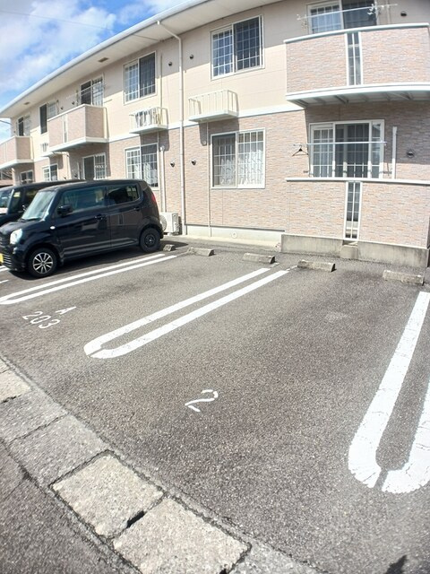 アレグレッチェ　Ｂの駐車場|駐車場