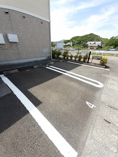 アレグレッチェ　Ａの駐車場|駐車場