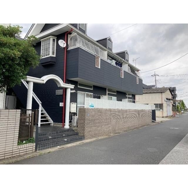 川口市柳根町のアパートの外観