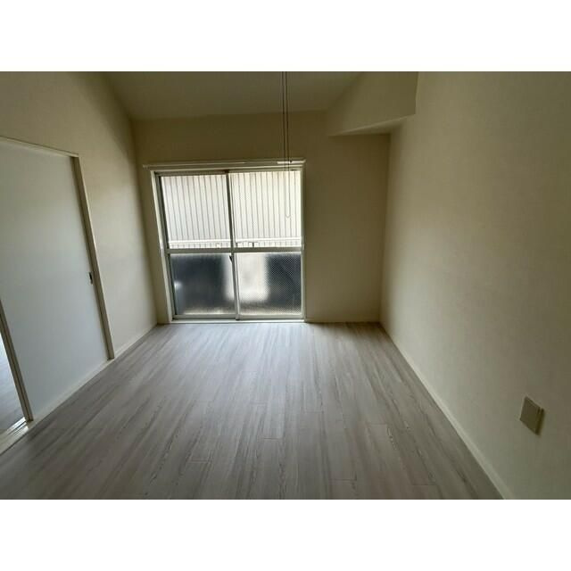 川口市柳根町のアパートの内装
