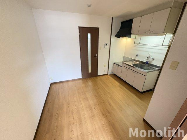 ラパス高倉台Ⅱ番館の居間・リビング