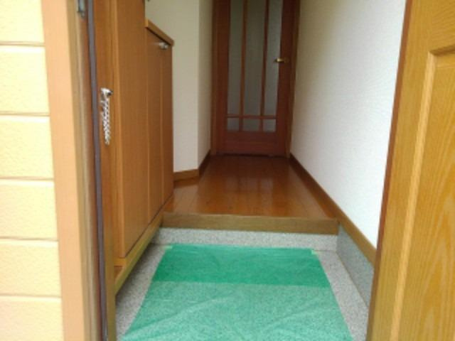 クレストール長岡　Ｃの玄関|玄関