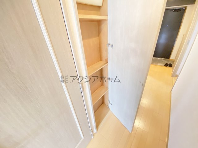 ステイツ新所沢の収納|廊下収納