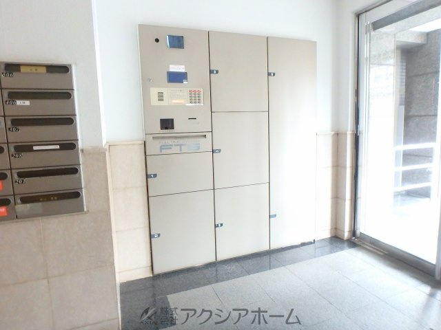 ステイツ新所沢の設備|便利な宅配ボックスあり