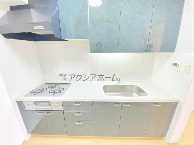 ステイツ新所沢のキッチン|3帖の独立型キッチン