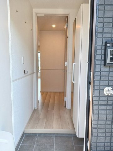 インスラ　佐原　Ａの玄関|シンプルで使いやすい玄関です