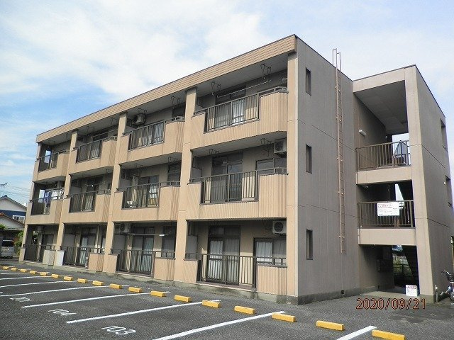 コンドミニアム
