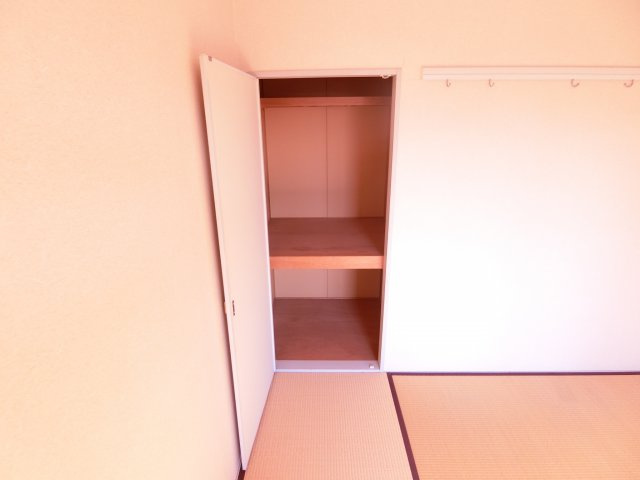 リヴェール北野田の収納