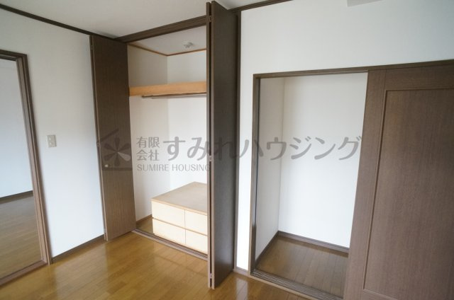 CREA旭町の収納