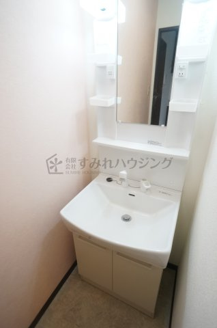 CREA旭町の洗面所