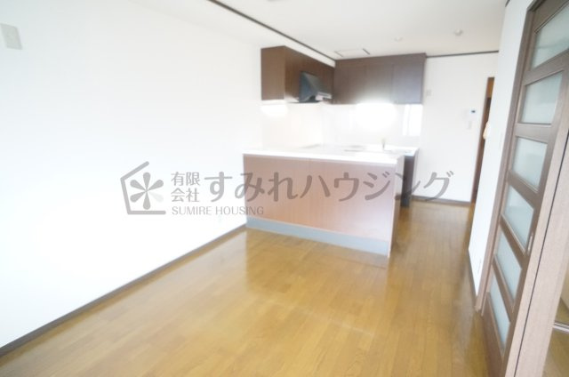 CREA旭町の居間・リビング
