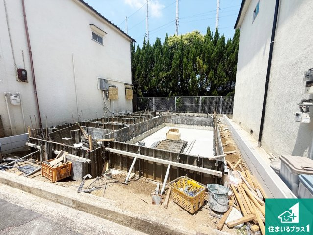 松原市西大塚　第2期　新築一戸建ての外観|周辺は落ち着いた街並みの住宅地！子育てがしやすい住環境です！まだ未完成ですが、現地でしかわからない事もございます。是非一度ご覧ください。