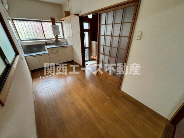 | 新池島町２丁目貸家