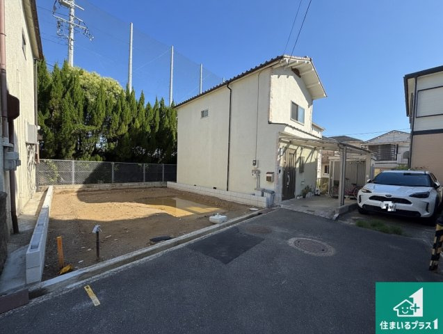 松原市西大塚　第2期　新築一戸建ての外観|周辺は落ち着いた街並みの住宅地！子育てがしやすい住環境です！まだ未完成ですが、現地でしかわからない事もございます。是非一度ご覧ください。