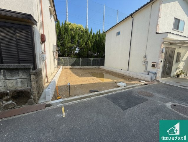 松原市西大塚　第2期　新築一戸建ての外観|周辺は落ち着いた街並みの住宅地！子育てがしやすい住環境です！まだ未完成ですが、現地でしかわからない事もございます。是非一度ご覧ください。