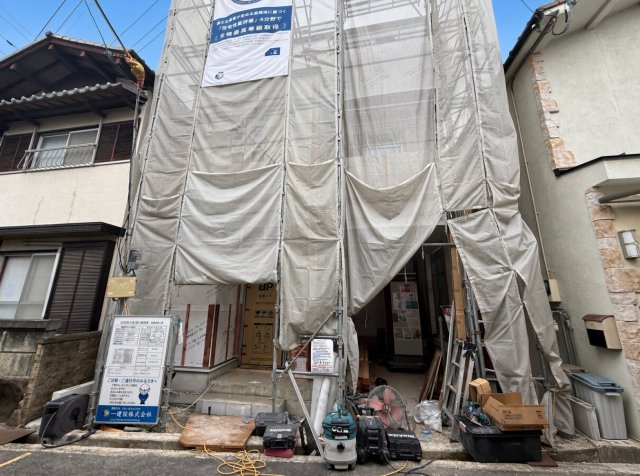 松原市西大塚　第2期　新築一戸建ての外観|周辺は落ち着いた街並みの住宅地！子育てがしやすい住環境です！まだ未完成ですが、現地でしかわからない事もございます。是非一度ご覧ください。