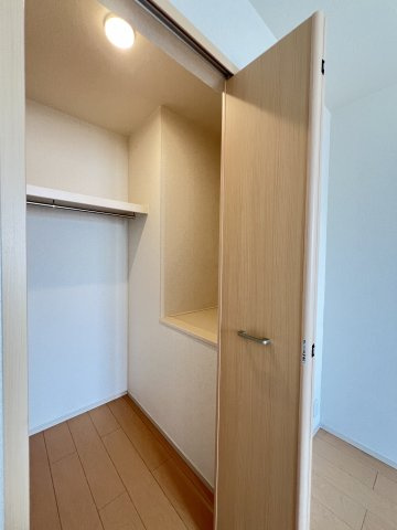 サピーⅢの収納|北洋室ウォークインクローゼット