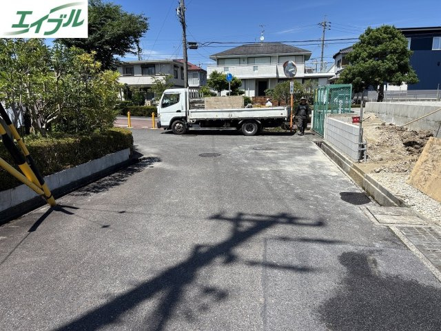 小牧市光ヶ丘２丁目　新築戸建の前面道路含む現地写真|前面道路含む現地写真です