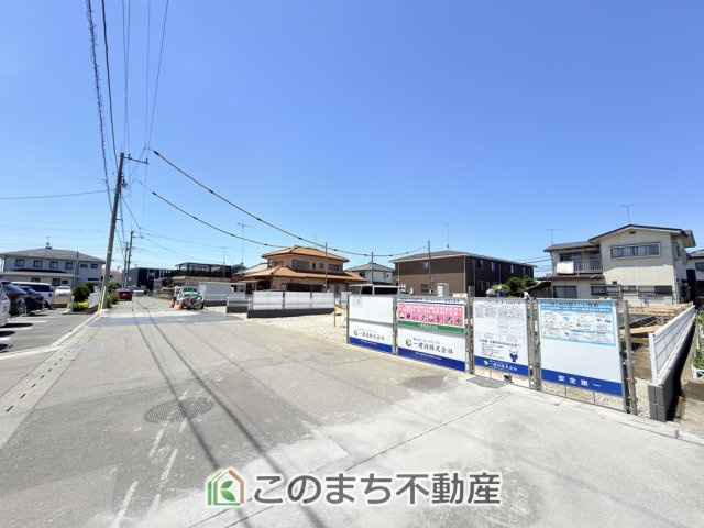 LiveleGarden.S上三川町上三川第11　1号棟の前面道路含む現地写真