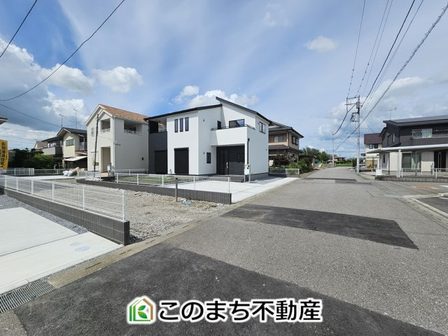 LiveleGarden.S上三川町上三川第11の前面道路含む現地写真|前面道路含む現地写真