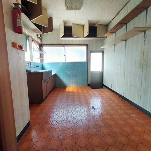 若葉町戸建のキッチン