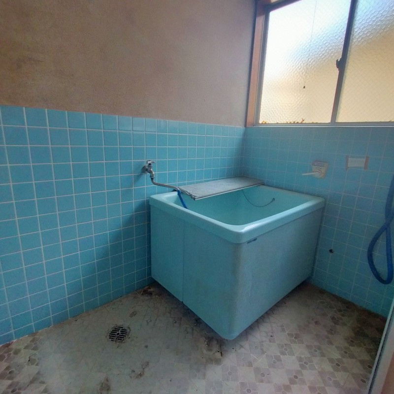 若葉町戸建の浴室