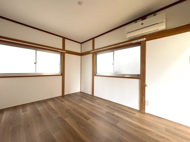 羽曳野市東阪田戸建の洋室