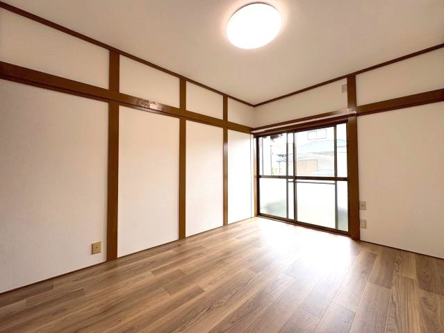 羽曳野市東阪田戸建の洋室