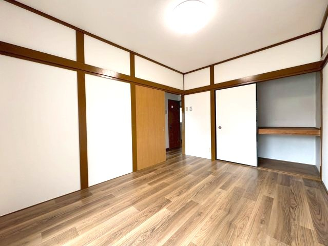 羽曳野市東阪田戸建の洋室