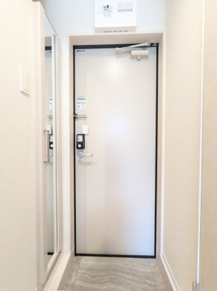 メゾンドパレワンの玄関