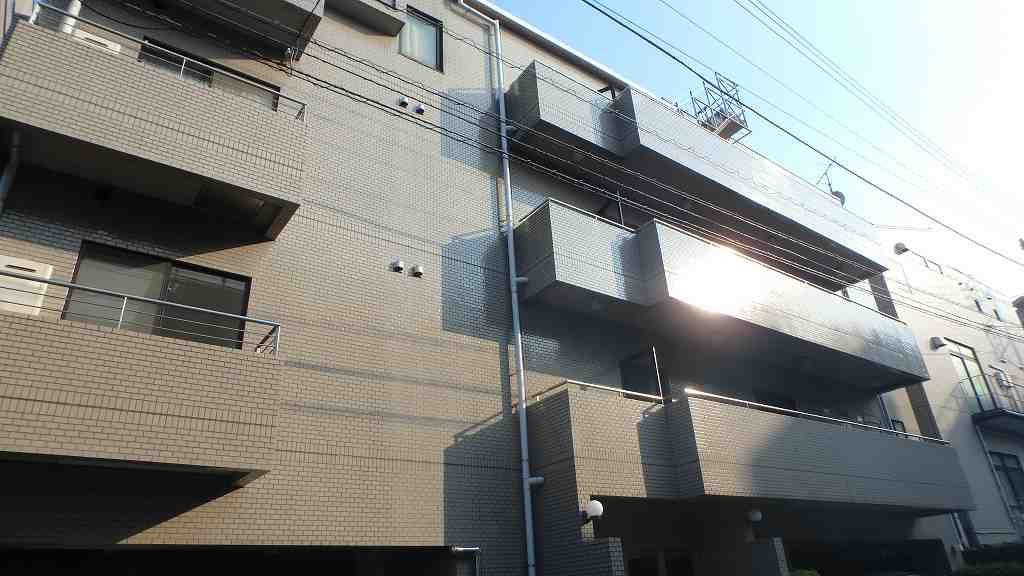ローレル小石川の外観