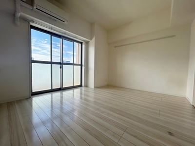 横浜市神奈川区子安通２丁目の賃貸マンションの居間・リビング|開放感のあるリビング♪