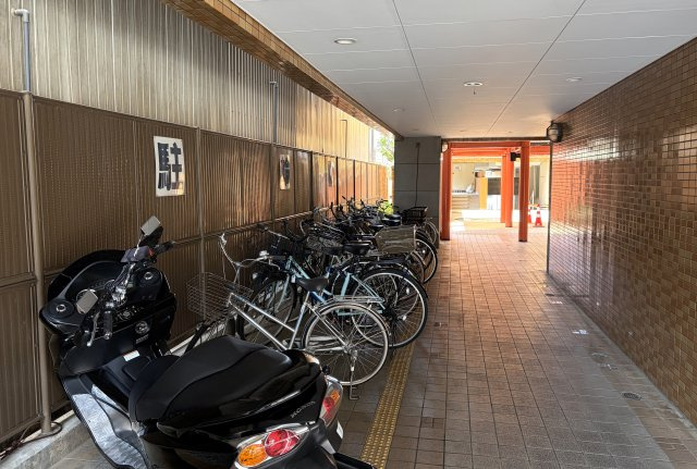 ダイアパレス高田弐番館西棟の駐輪場