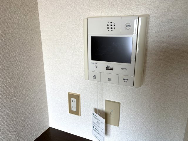 ダイアパレス高田弐番館西棟の防犯設備