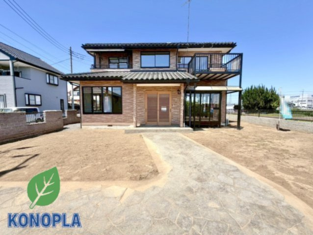 【中古戸建】太田市牛沢町の外観|■外観｜広いお庭で子供達を伸び伸びと遊ばせてあげたい…！わんちゃんの為にドッグランを作りたい…！そんな願いが叶う113坪の敷地