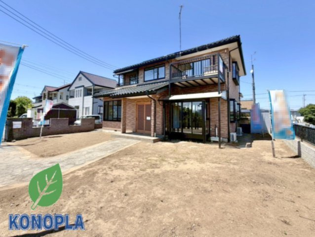 【中古戸建】太田市牛沢町の外観|■外観｜外構や植栽の計画次第で自分好みにアレンジできる余白があり、住みながら楽しめる住まいです♪