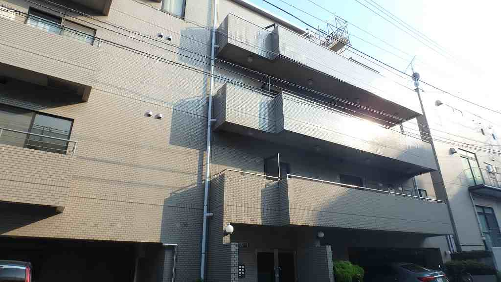 ローレル小石川の外観