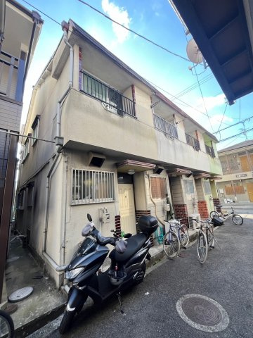 東園田8丁目テラスハウスの外観
