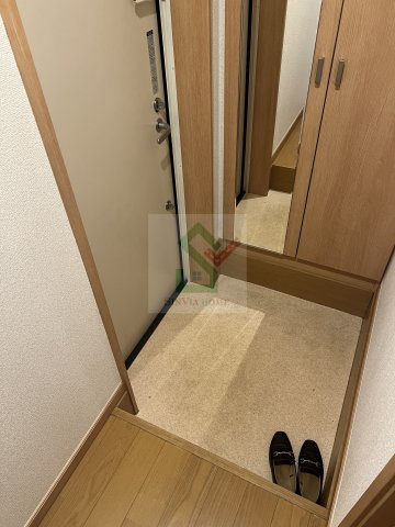 プリムローズ美原の玄関