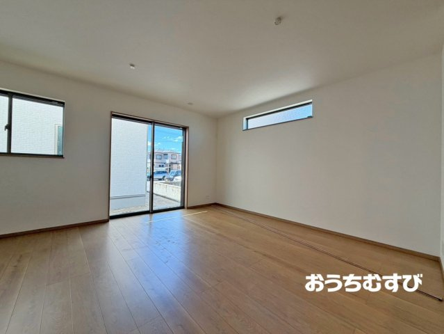 春日井市上条町8丁目(全8棟)の居間・リビング