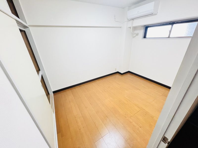 リアライズ市川原木の寝室