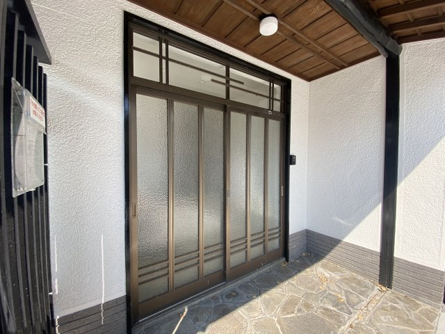 玉里団地１丁目　中古戸建ての玄関