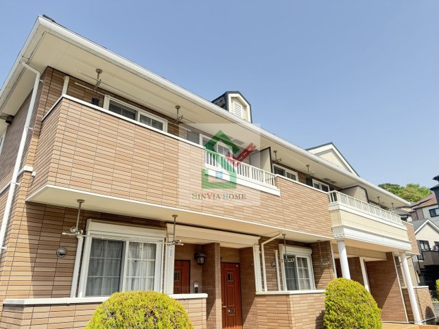ライトセイバリーの外観
