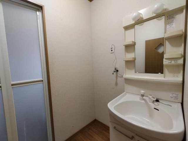 木風町戸建の独立洗面台