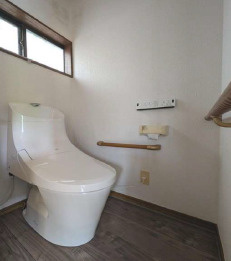 中古戸建　厚木市上依知のトイレ