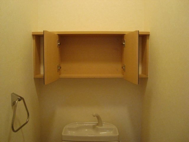 アシューレＡの収納|トイレ収納